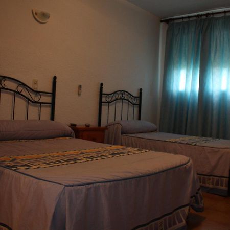 Hostal Tamarindos Matalascañas Buitenkant foto